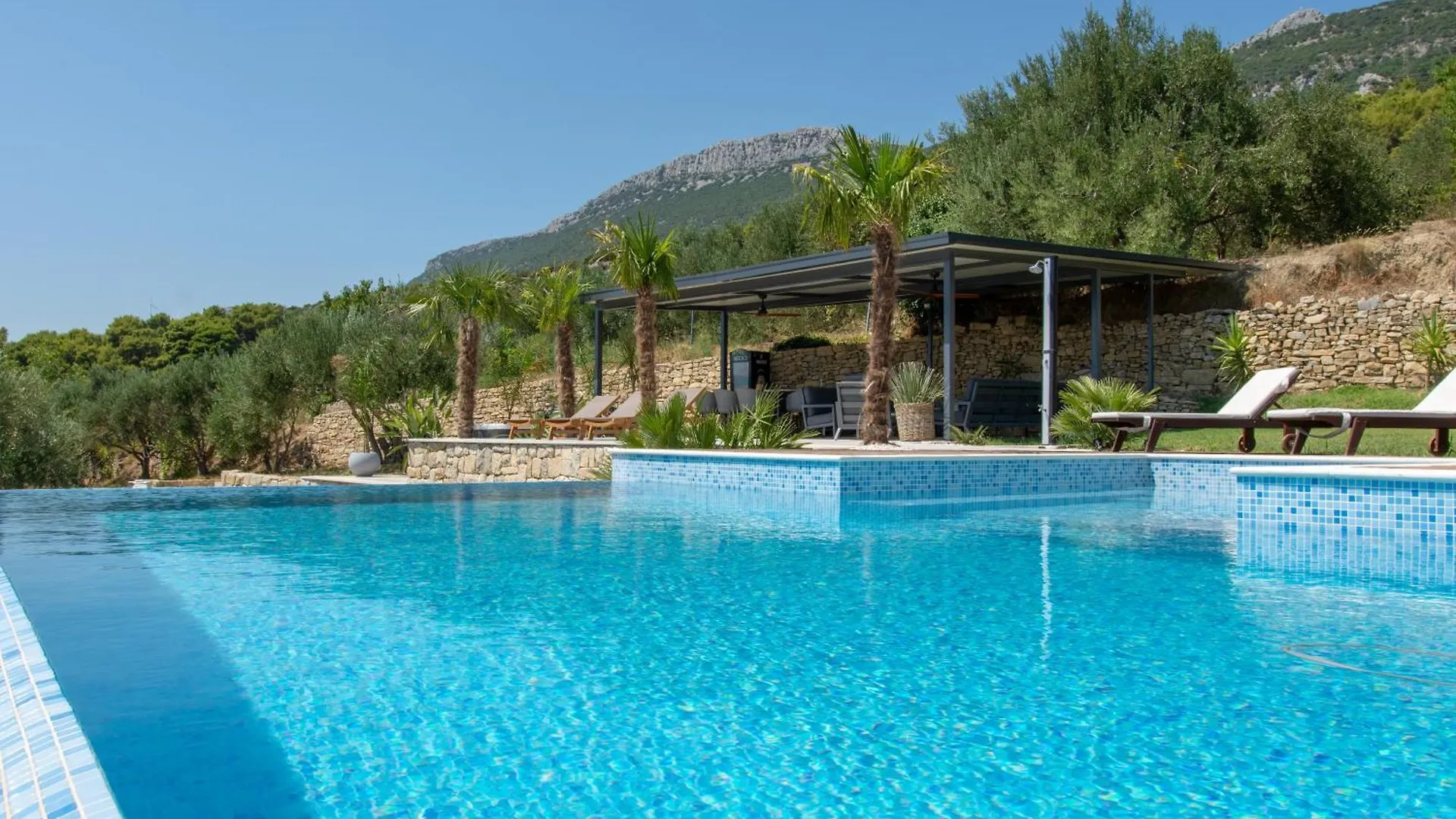 Villa Belle Vue With Heated Pool Kastela 0*,  Croatia