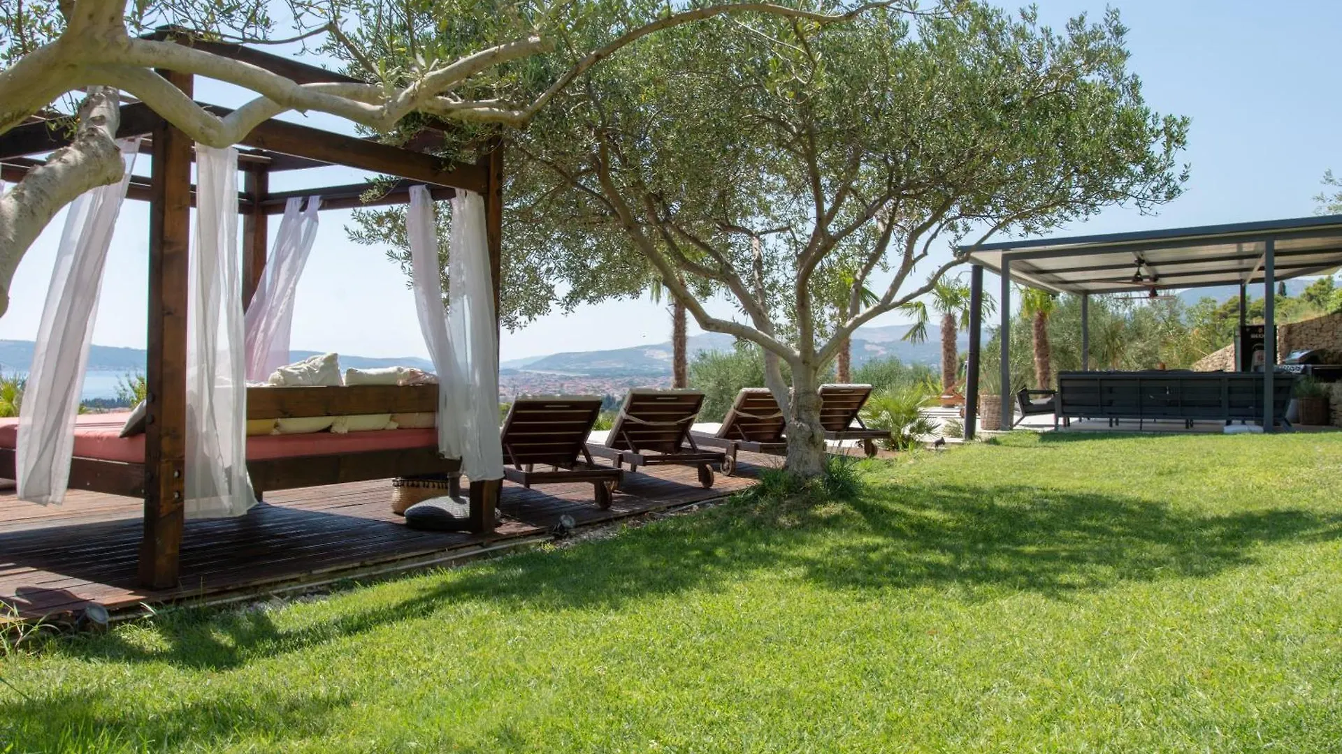Villa Belle Vue With Heated Pool Kastela Croatia