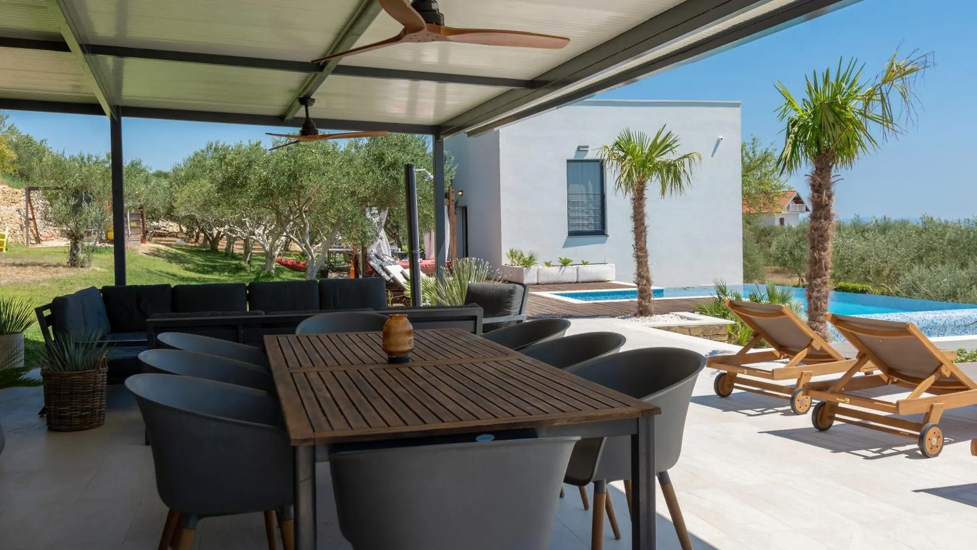 Villa Belle Vue With Heated Pool Kastela